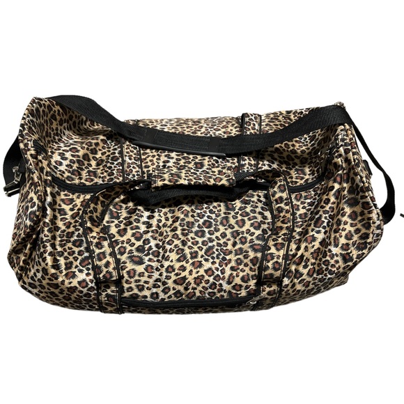 Handbags - Preowned Animal Print Large Duffle Bag